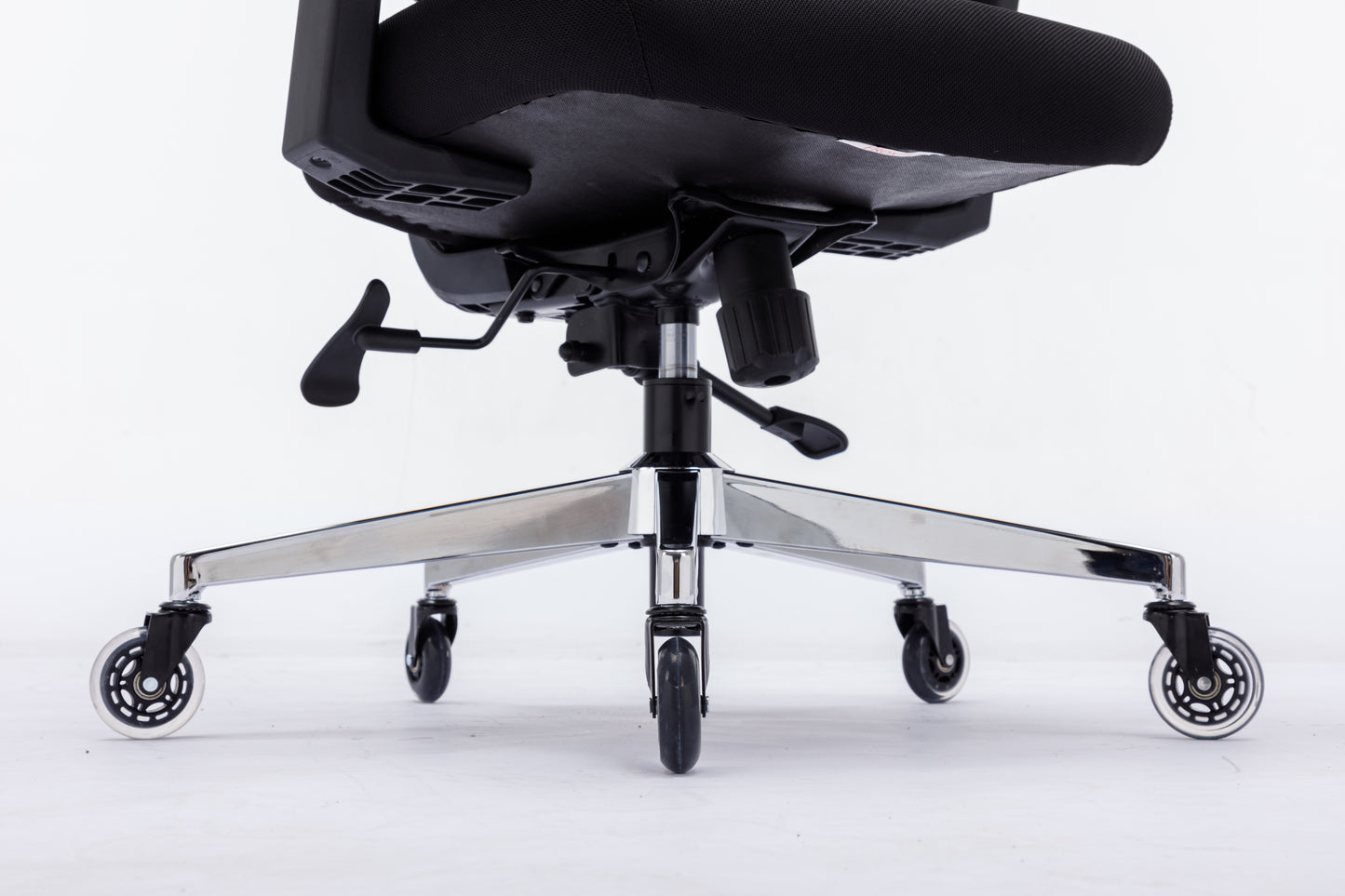 CMHY-003R Ergonomic High Back Mesh Office Chair, 3D Armrest, Adjustable Headrest, Variable Tilt - Rollerblade Casters