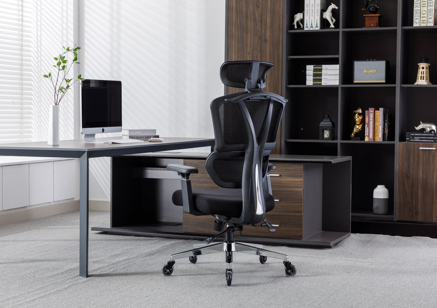 CMHY-003R Ergonomic High Back Mesh Office Chair, 3D Armrest, Adjustable Headrest, Variable Tilt - Rollerblade Casters